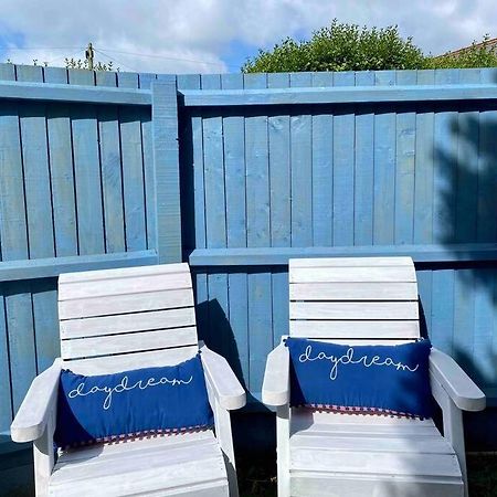 Beach Home With Garden, Close To New Forest ボーンマス エクステリア 写真